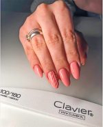 Lakier Hybrydowy do Paznokci Clavier Luxury 031